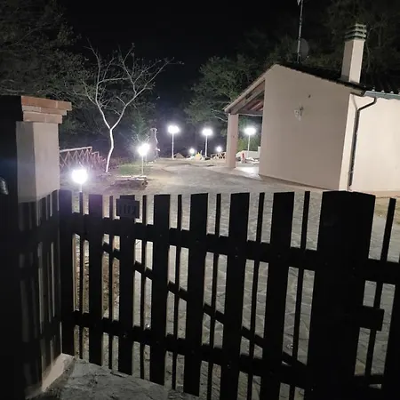 Orizzonti Del Castelluccio Volpe Rossa Elegante Confortevole E Rilassante