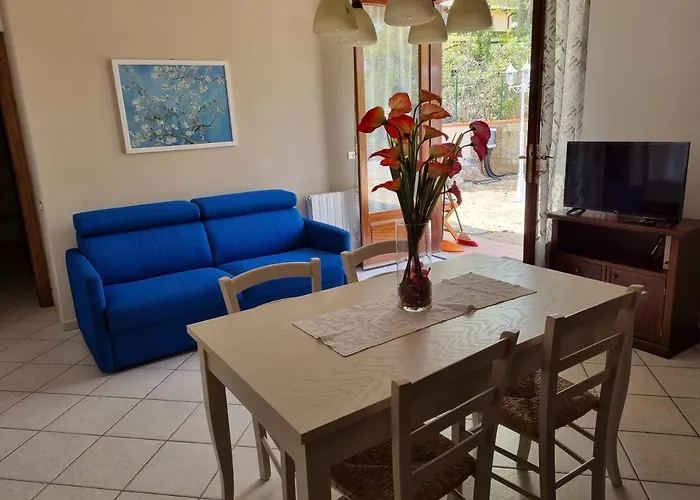 Nyaraló Orizzonti Del Castelluccio Volpe Rossa Elegante Confortevole E Rilassante